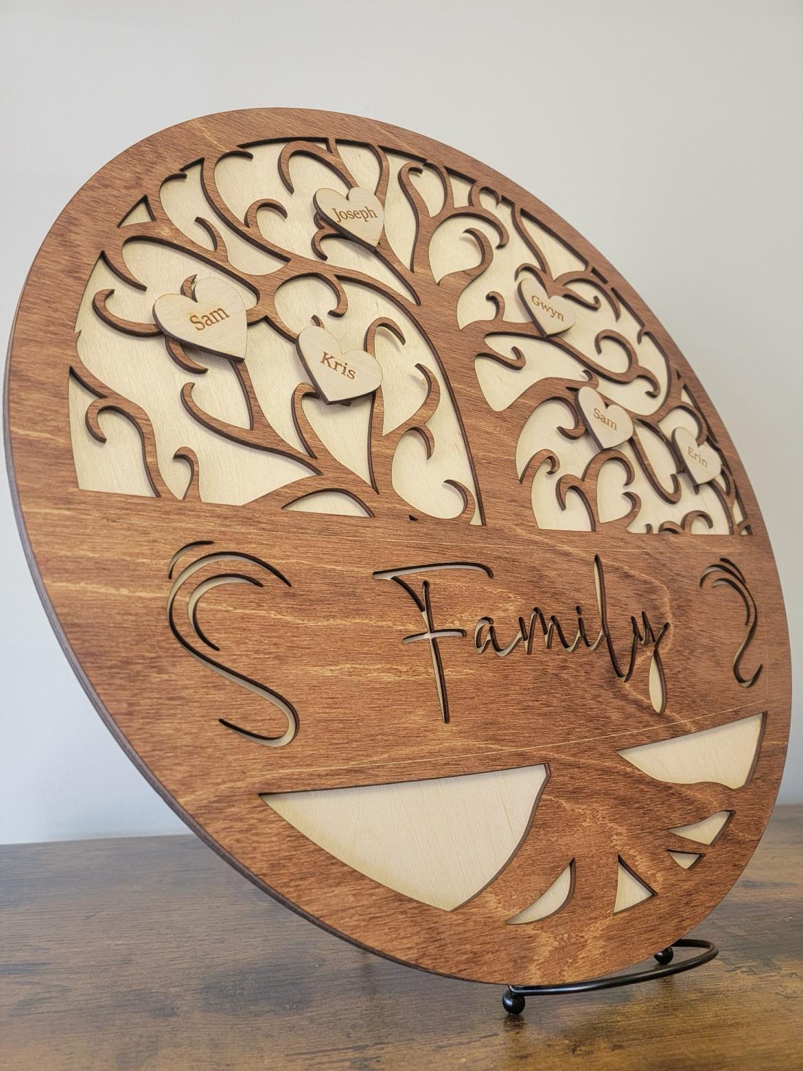 Round Wooden Family Tree Sign - KY Custom Engraving - Made in {{ shop.shopifyProvince }}
