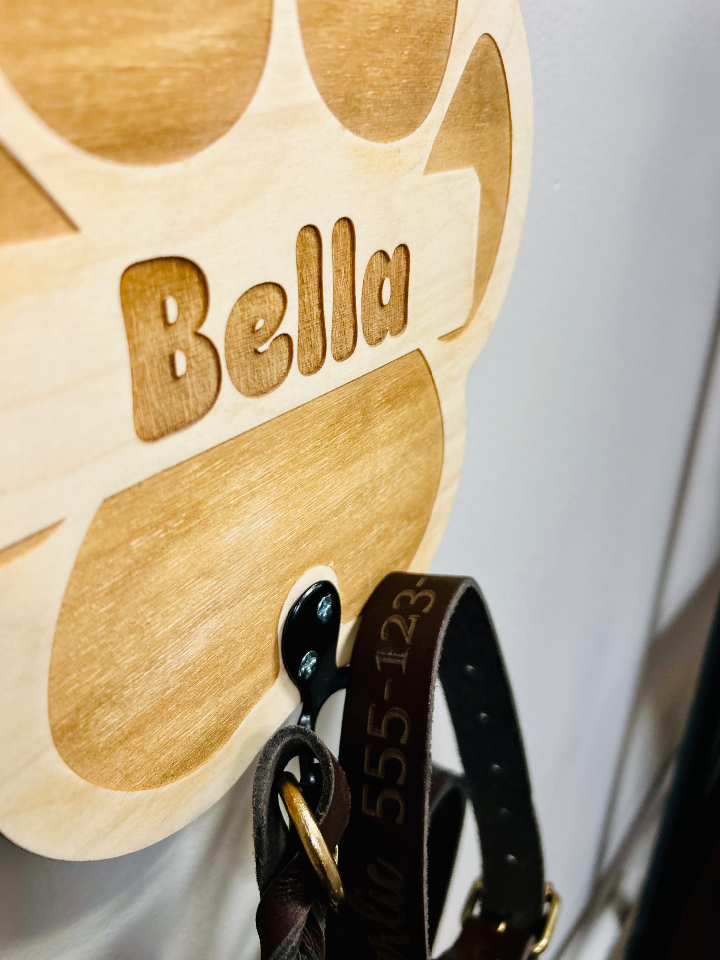 Leash Holder - KY Custom Engraving - Made in {{ shop.shopifyProvince }}