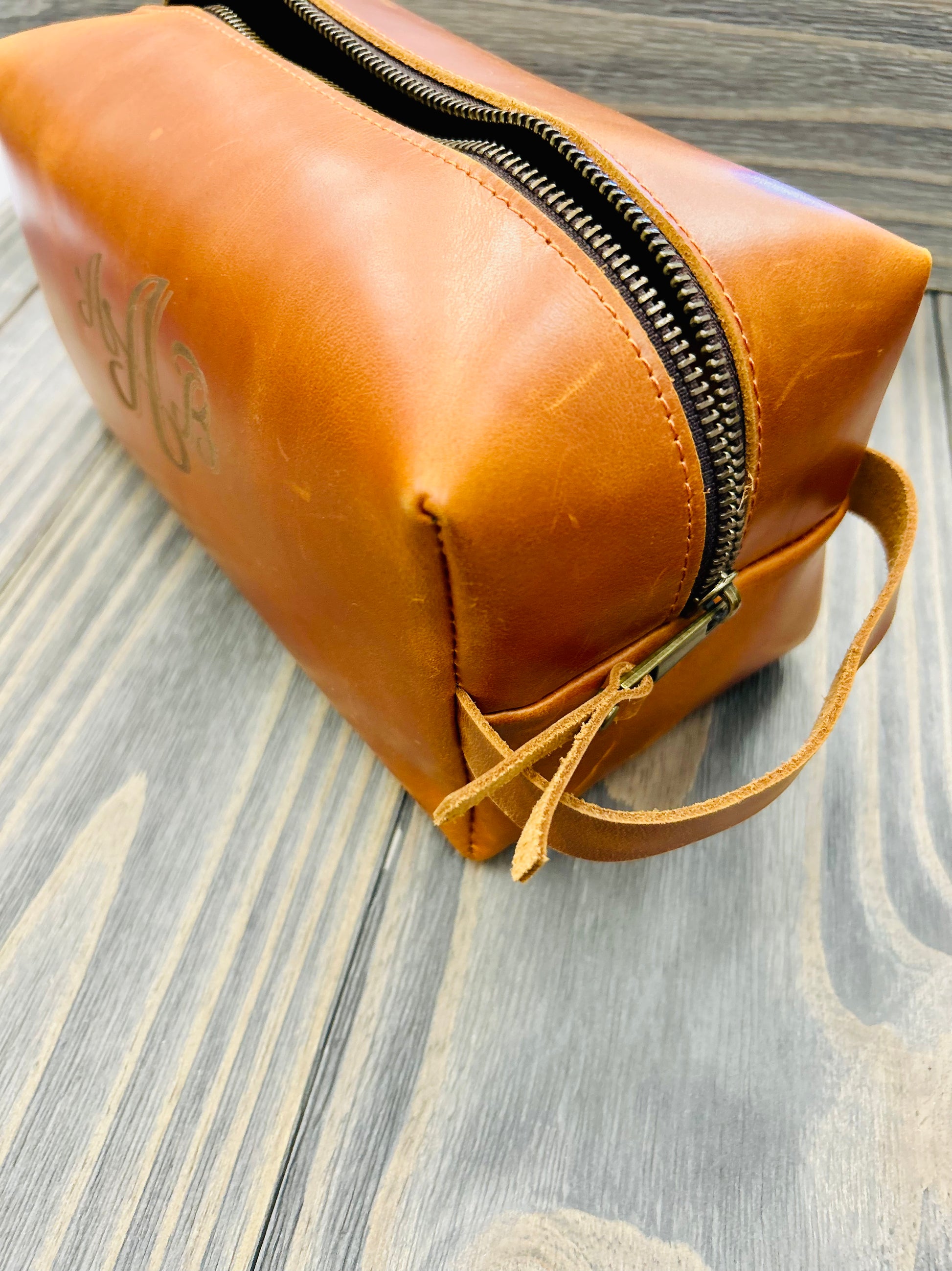 Leather Toiletry Bag - KY Custom Engraving - Made in {{ shop.shopifyProvince }}